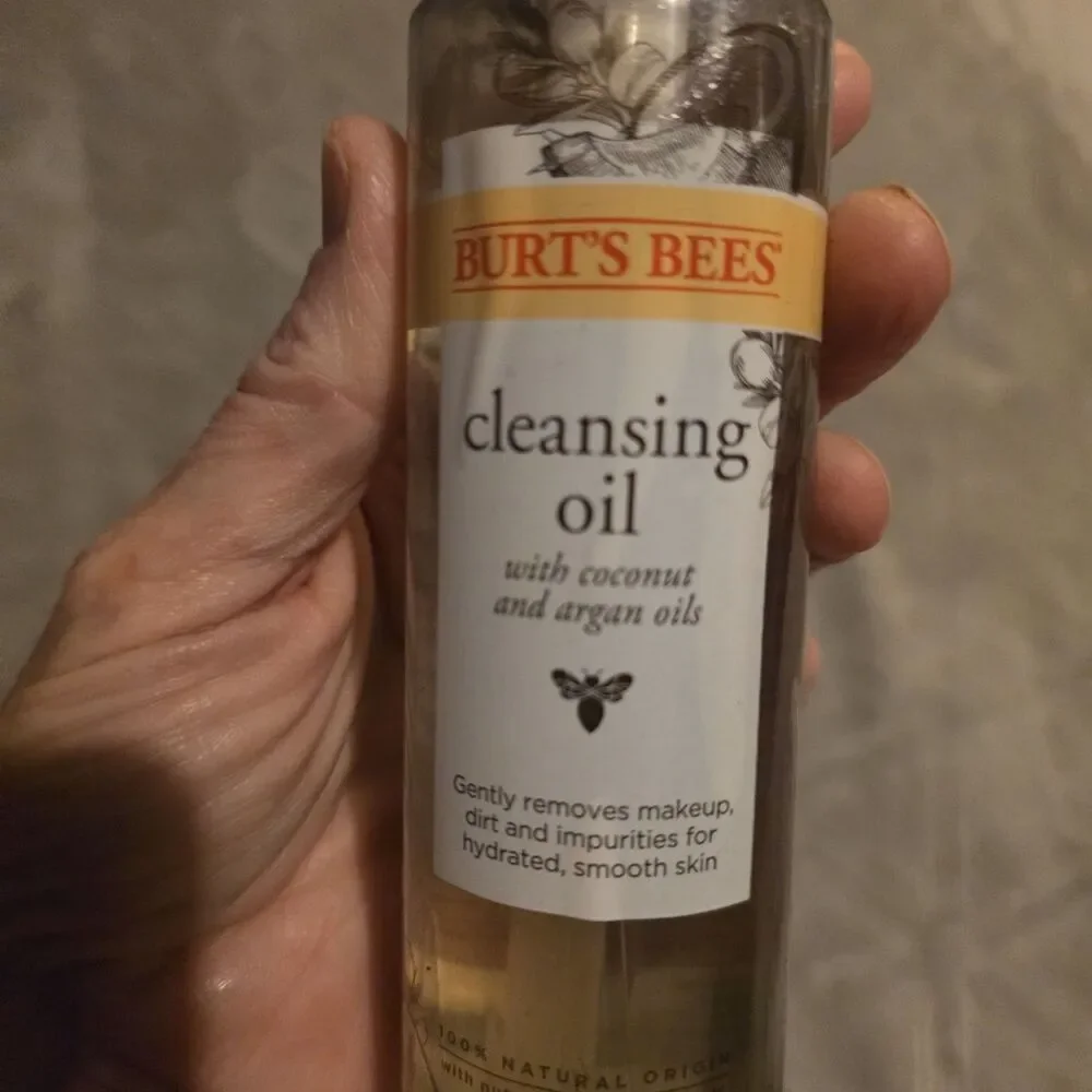 Burt's Bees Cleansing Oil w/ Coconut & Argan Oils Face Makeup Remover 6 fl oz